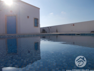 L 101 -                            بيع
                           Villa avec piscine Djerba